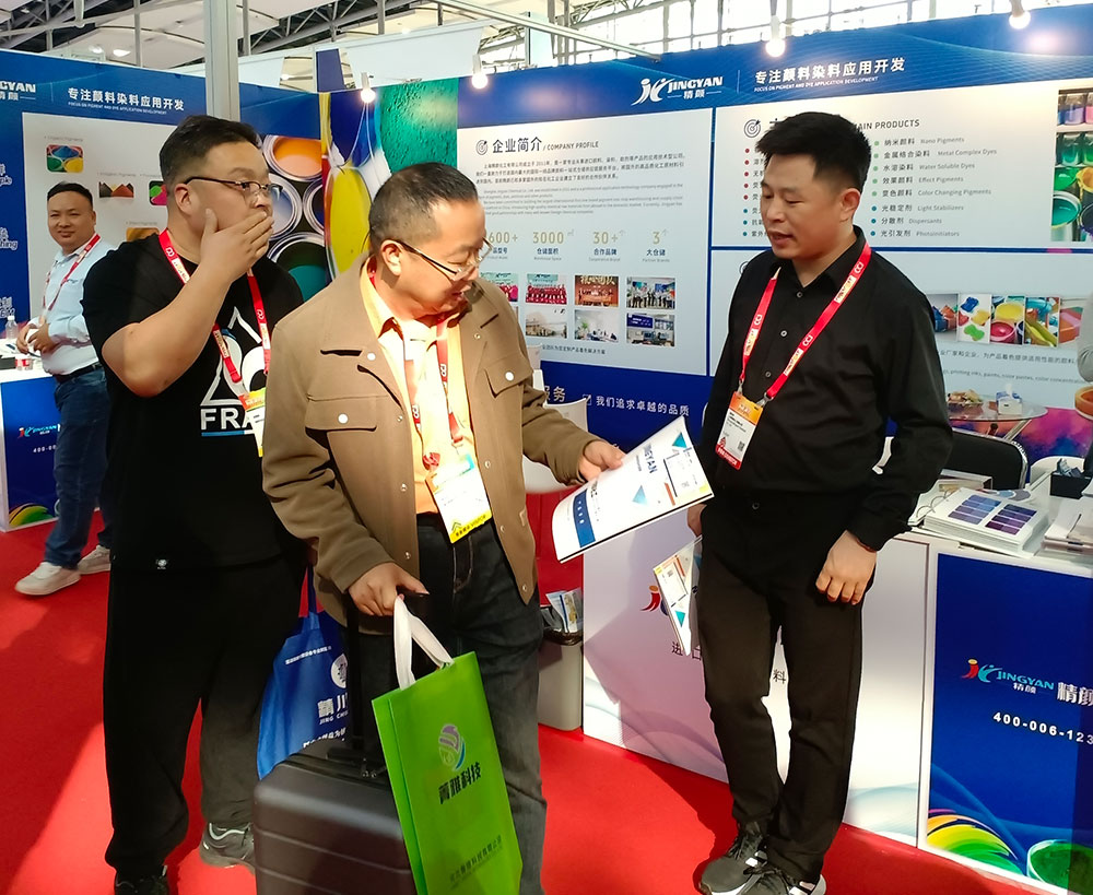 給客戶提供我們的產品手冊